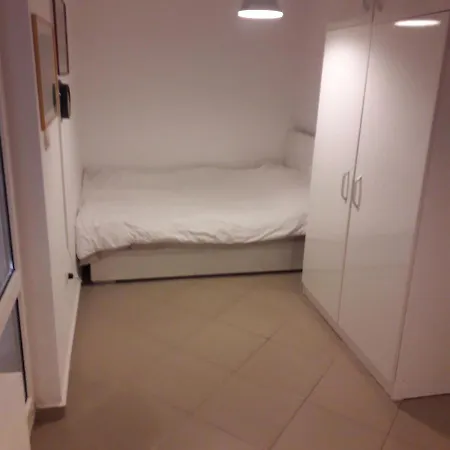 Apartment Поморие 6 *
